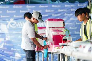 BIB: 
                            <button type="button" onclick="openModal(28155823)" class="btn btn-primary btn-sm float-right btn-popup" data-toggle="modal" data-target=".modal-high-quality">
                        <i class="fas fa-shopping-cart"></i> Add to Cart
                    </button>
                                            <button type="button" onclick="isThisMe(28155823, true)" class="btn btn-success btn-sm float-right btn-popup btn-isme hidden" data-toggle="tooltip" data-placement="bottom" title="นี่คือรูปของคุณใช่ไหม คลิกที่นี่เพื่อเอาเข้าอัลบั้ม">
                        <i class="fas fa-plus"></i> Add to album
                    </button>
                    <button type="button" onclick="isThisMe(28155823, false)" class="btn btn-warning btn-sm float-right btn-popup btn-isnotme hidden">
                        <i class="fas fa-ban"></i> Remove from album
                    </button>